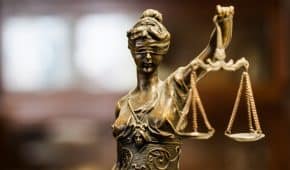 הזכות להימנע מהפללה עצמית