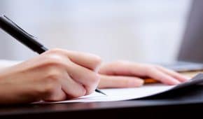 מסירת מידע כוזב