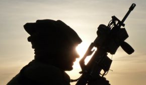 התנהגות שאינה הולמת בצבא – משמעותה והעונש בצידה