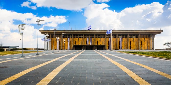 מהי החסינות הפלילית ממנה נהנים חברי כנסת?