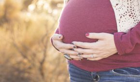 האם רצח אישה הרה מהווה רצח כפול?