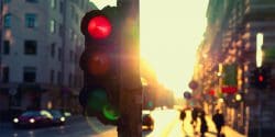 red_traffic_light_794751517