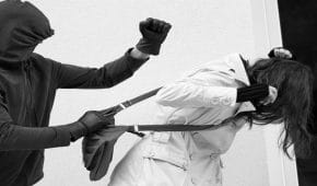 תקיפה לשם גניבה