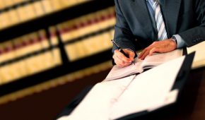 חסיון עורך דין – לקוח וחובת הסודיות