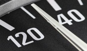 עבירת נהיגה במהירות מופרזת