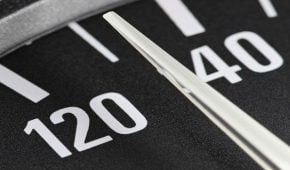 מה העונש על נהיגה במהירות מופרזת?