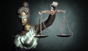 בית המשפט הורה על ביטול כתב אישום שהוגש נגד נער בן 15 שנחקר ללא נוכחות הוריו