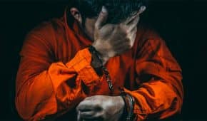 צדק מאוחר – לקוח שנעצר בחשד לאונס קטינה בת 13 נוקה מכל אשמה