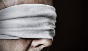 שחרור ממעצר שני חשודים בחטיפה ותקיפה חמורה בעקבות מחדל משטרתי