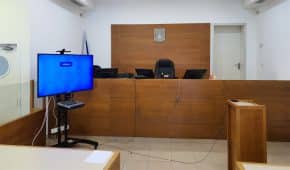 זיכוי אדם שהואשם בביצוע מעשים מגונים ואיומים כלפי בת זוגו לשעבר