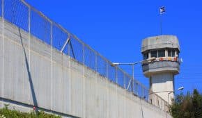 סגירת תיק פלילי לסוהר בשב"ס שהואשם בביצוע מעשה סדום בקטין