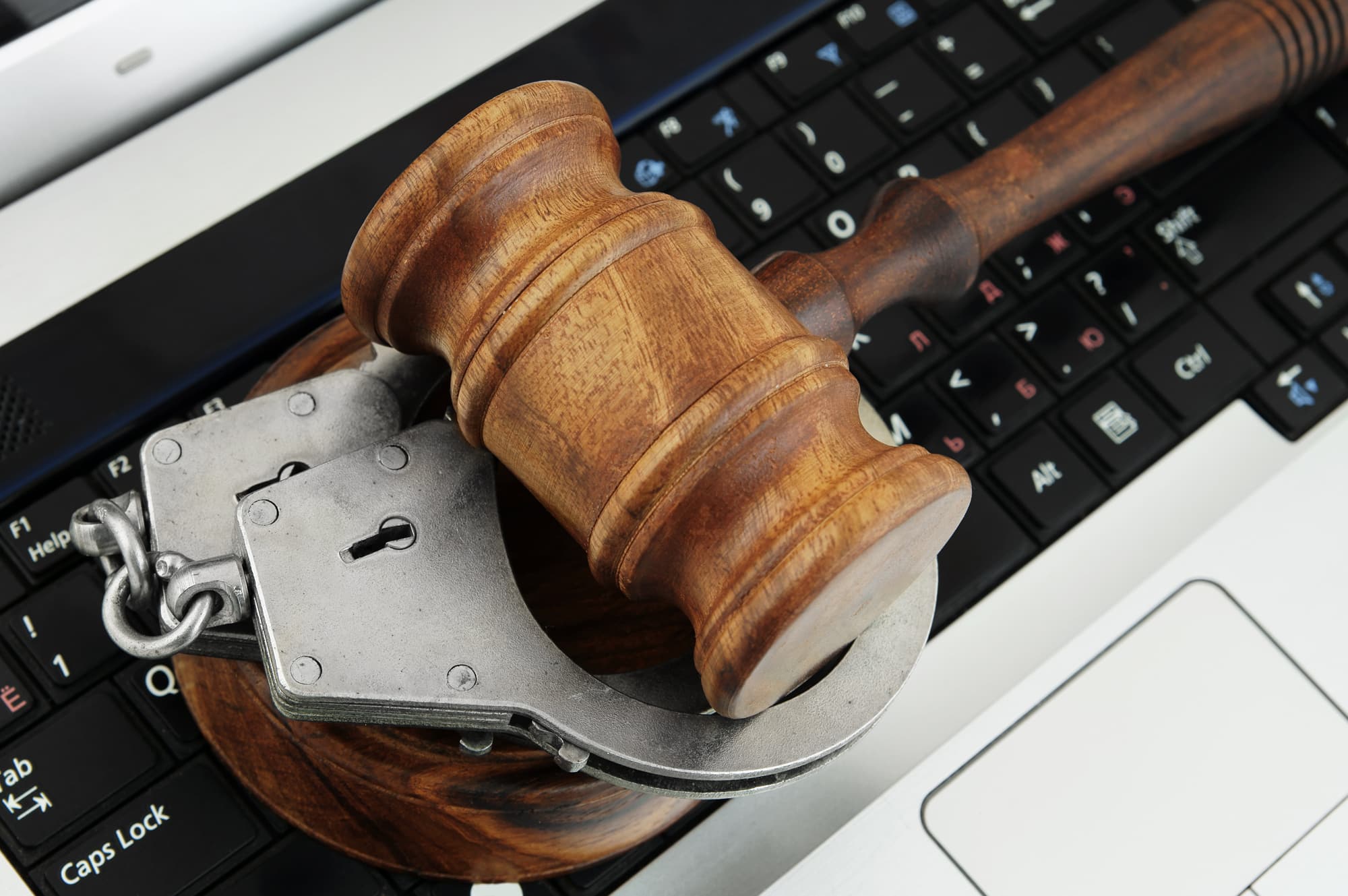 עבירות מין ברשת האינטרנט - סוגים ועונשים