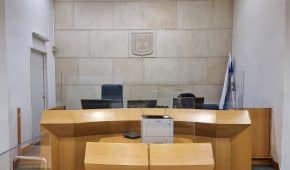 ביטול הרשעה לנאשמים שתקפו באכזריות אב ובנו בשל סכסוך על מקום חנייה