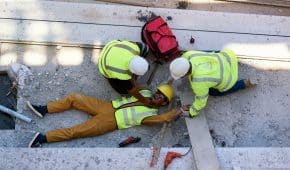 מאסר על תנאי בלבד לקבלן בניין שהורשע בחבלה ברשלנות לאחר שעובד שלו נפצע באורח קשה