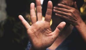 אי הרשעה לבכיר בעיריית תל אביב שתקף את אשתו במספר הזדמנויות