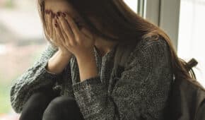 זיכוי סטודנט למשפטים מעבירת הטרדה מינית במכללה למינהל