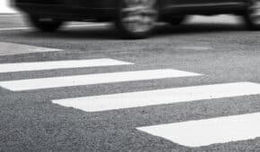 זיכוי נהג שהואשם בפגיעה בהולך רגל במעבר חצייה
