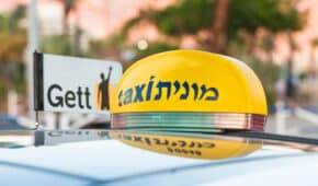 נהג מונית שהואשם שתקף מינית נוסעת הלוקה בנפשה במשך שנים נוקה מאשמה