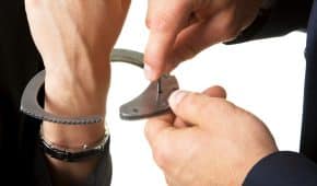 סגירת תיק פלילי ללקוח שנחשד שסימם קטינה ואנס אותה בחוף הים בתל אביב