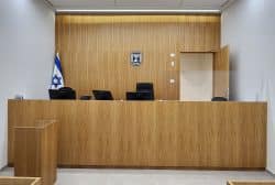 ביטול כתב אישום להורים שהואשמו בעבירת אי שליחת ילד לבית הספר