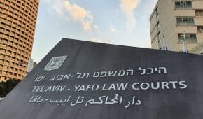 ביטול הרשעה למהנדס מערכות אור קוליות שהורשע בגידול סמים