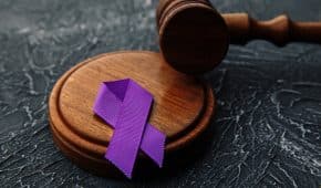 מאסר על תנאי בלבד ללקוח שהורשע שתקף וחנק את אשתו במספר רב של הזדמנויות